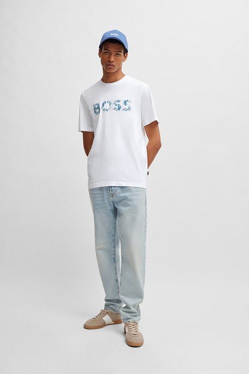 BOSS T-shirt Bossocean White Model / Voorkant