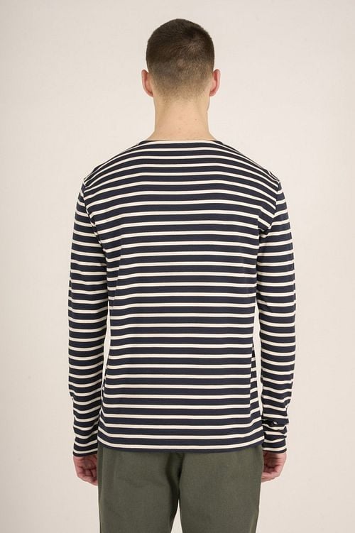 KnowledgeCotton Apparel Longsleeve T-shirt Strepen Donkerblauw Model / Achterkant