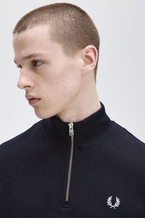 Fred Perry Half Zip Pullover Navy Blue Model / Detail