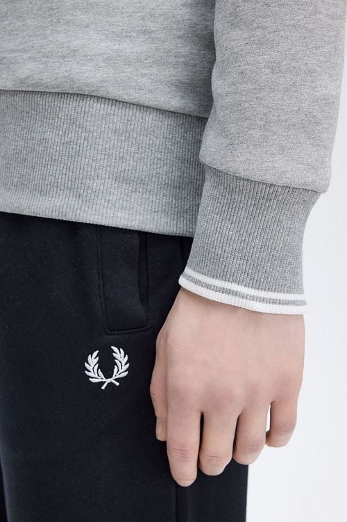 Fred Perry Half Zip Trui Melange Grijs Model / Detail