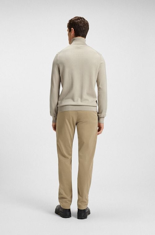 BOSS Rollneck Pullover Akiro Beige Model / Achterkant