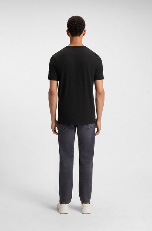 BOSS T-shirt Tegood Black Model / Achterkant