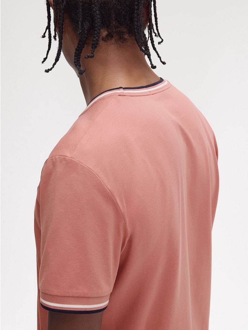 Fred Perry M1588 Twin Tipped T-shirt Roze