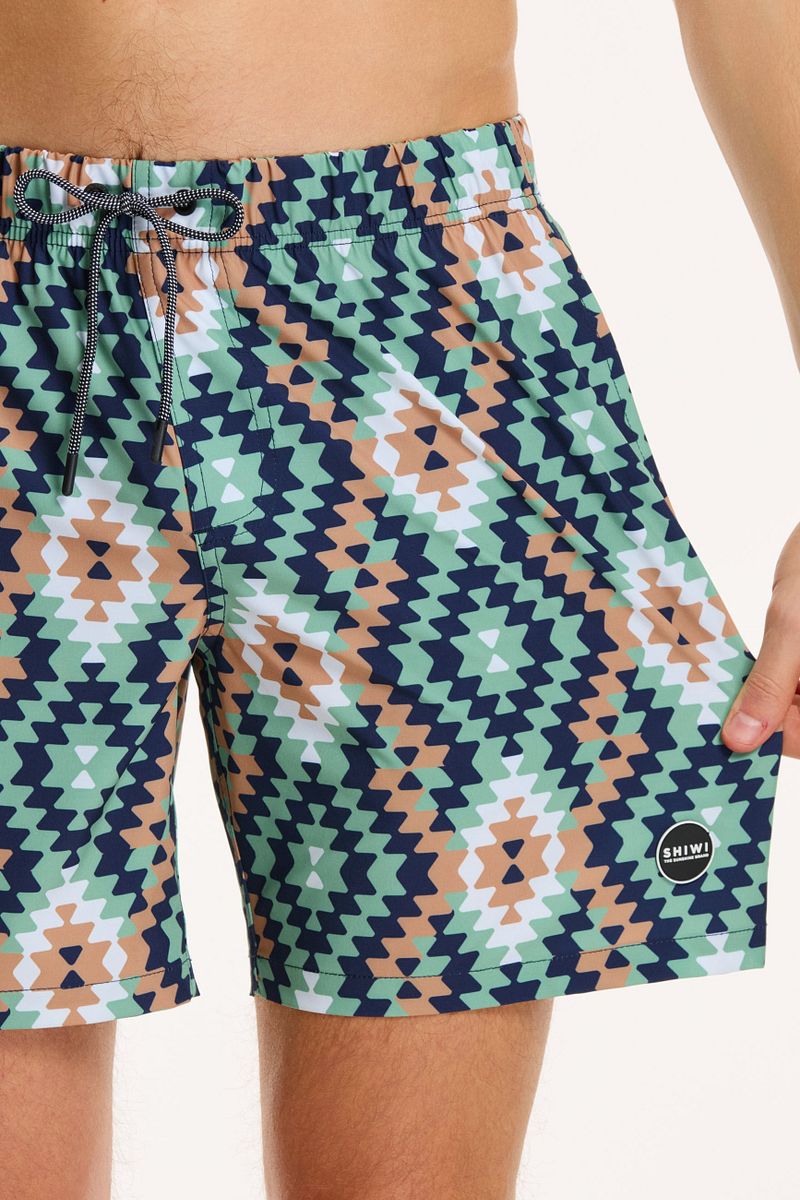 Shiwi Badeshorts Mayan Print Grün - Größe L günstig online kaufen