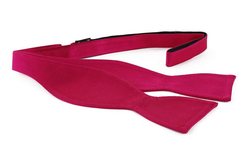 Selbstbinder Fliege Seide Dunkel Fuchsia F66 - günstig online kaufen