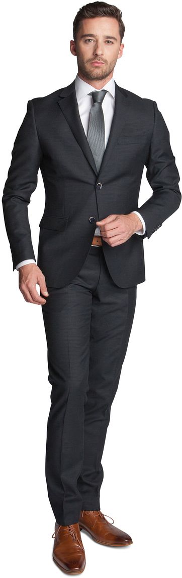 Black Suits Carre Churcill