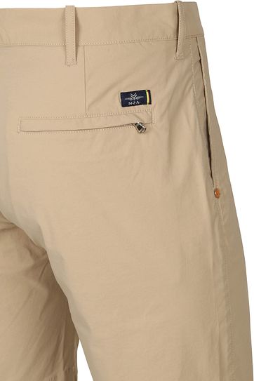 New Zealand Auckland Great Walks Shorts Beige