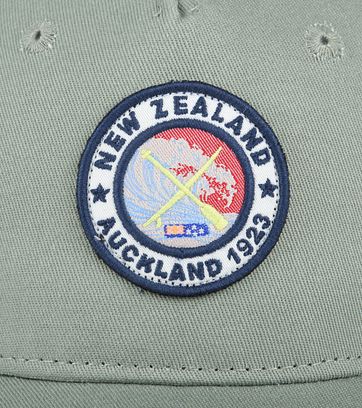 NZA Matthews Kappe Grün