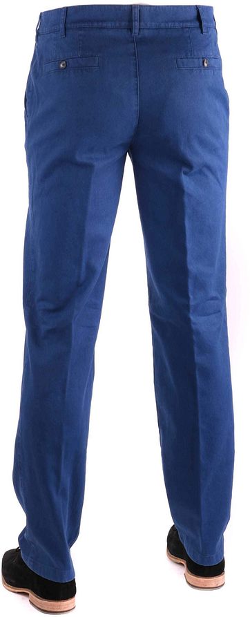 Suitable Chino Blau