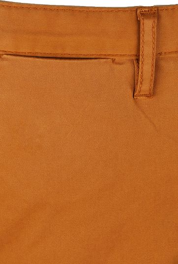 Suitable Chino Sartre Caramel