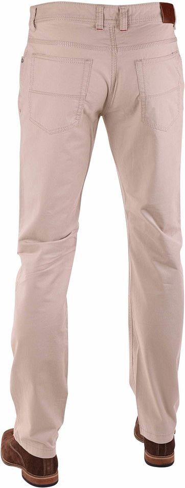 Suitable Hose Off-white