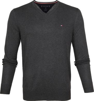 grey tommy sweater